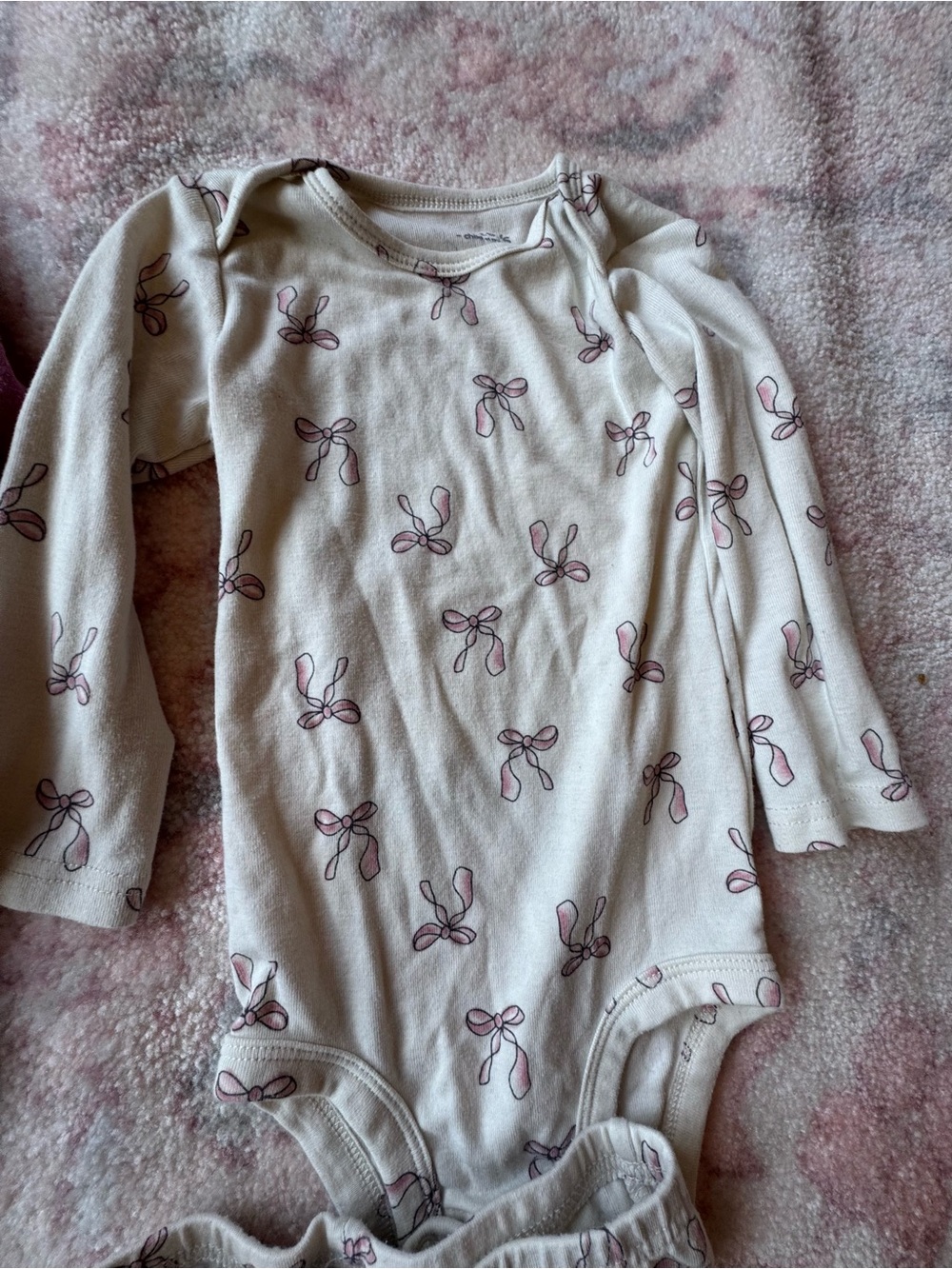 CARTERS— Girls Long Sleeve Bodysuit & Pants Bundle (18 Months) - Picture 4 of 4